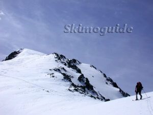 Ruta de esquí de Montaña a Cabeza Nevada en Gredos