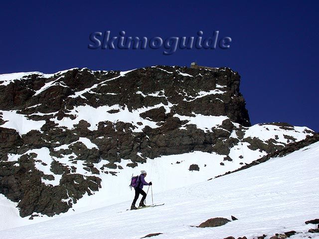 Sierra Nevada Sur, esquí de travesía y montaña a Los Machos